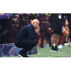Den nederlandske treneren Sloters tilfeldige signeringer har ført Liverpool opp i en rekke motganger. Den nederlandske treneren Sloters tilfeldige signeringer har ført Liverpool opp i en rekke motganger.